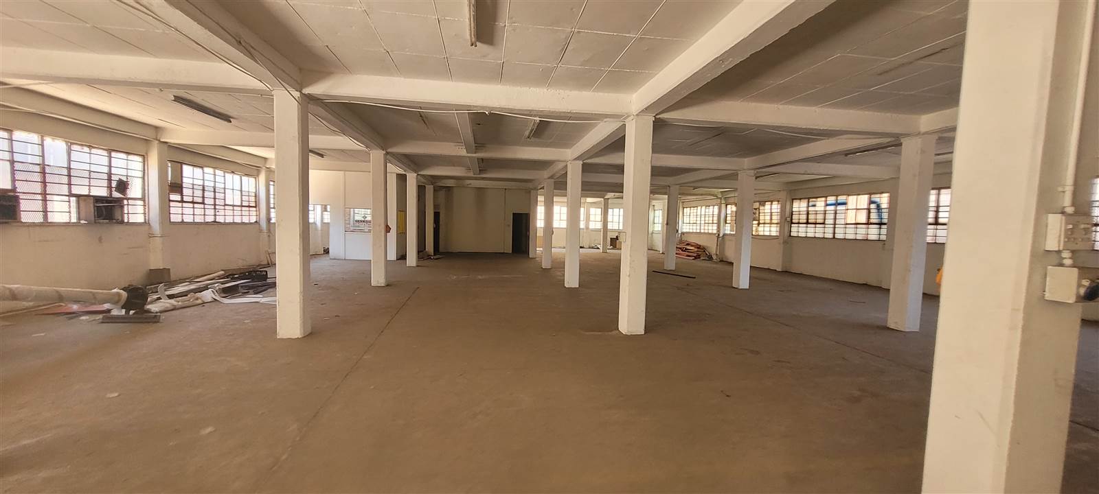 3000  m² Industrial space in Industria North photo number 9