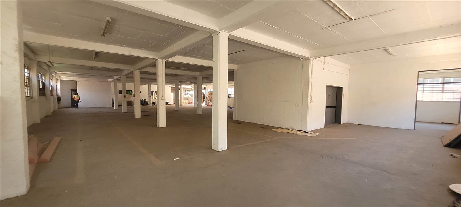 3000  m² Industrial space in Industria North photo number 14