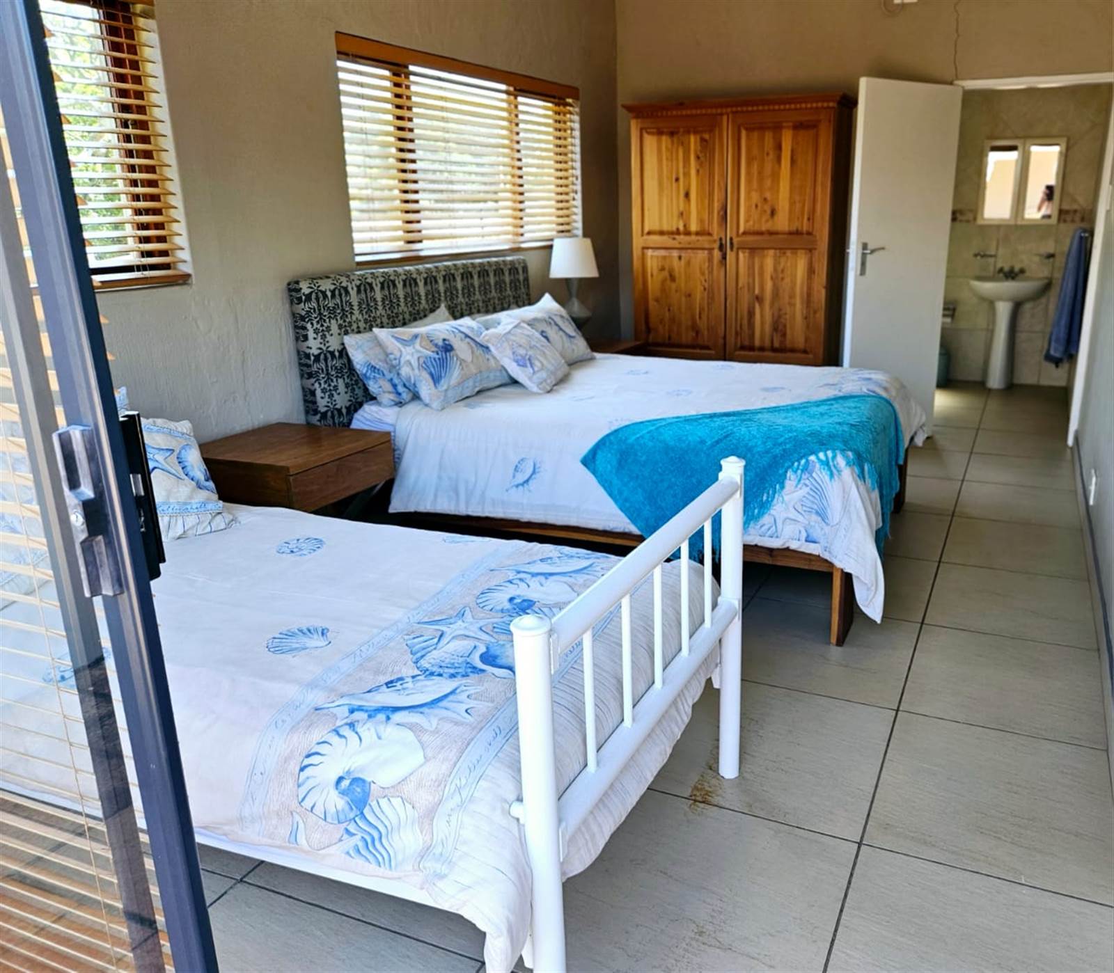 7 Bed House in Umtentweni photo number 15