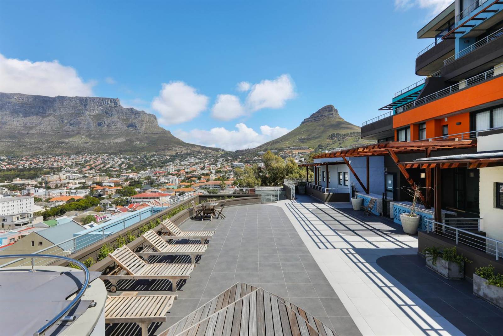 1 Bed Apartment in Bo-Kaap photo number 5