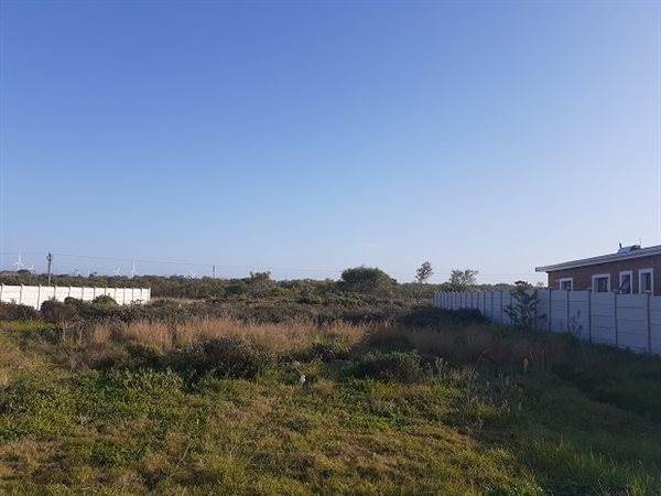 677 m² Land available in Wavecrest photo number 1