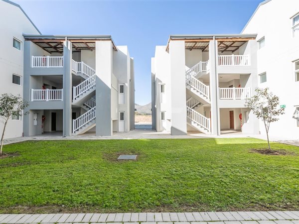 3 Bed Apartment in Klein Parys