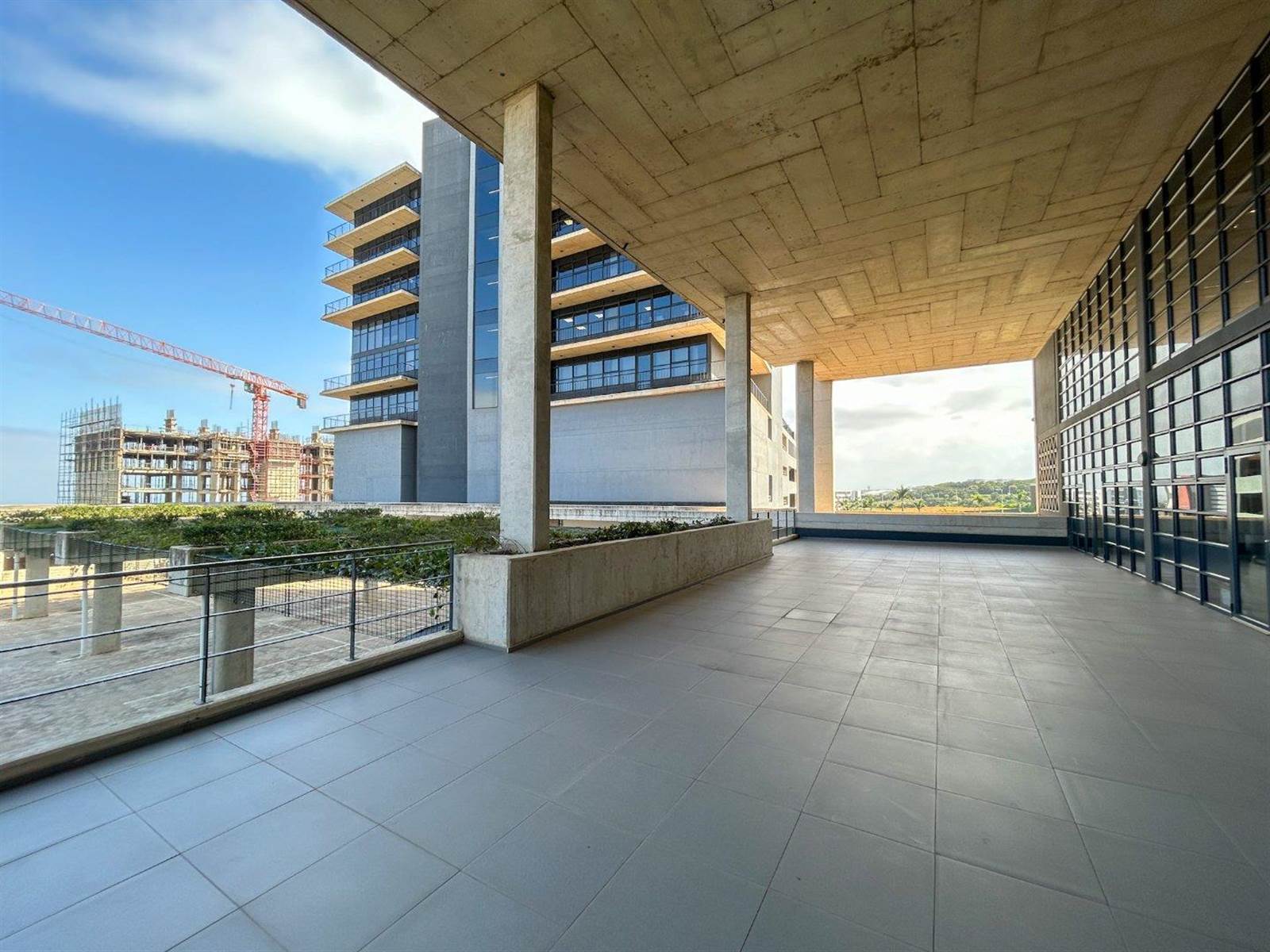 687  m² Office Space in Umhlanga Ridge photo number 1