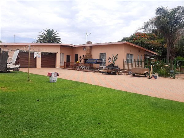 3 Bed House in Hartbeesfontein