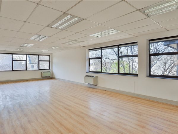 121 m² Commercial space 121 m² Commercial space