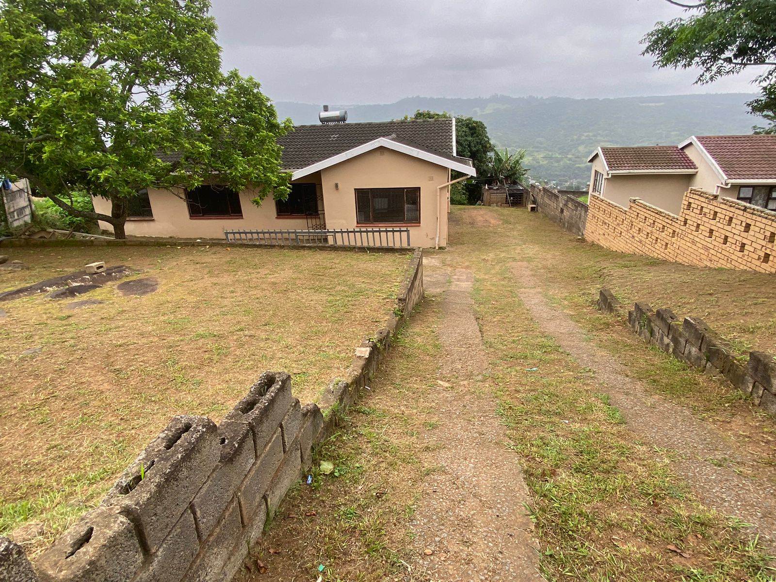 5 Bed House in Umlazi photo number 5