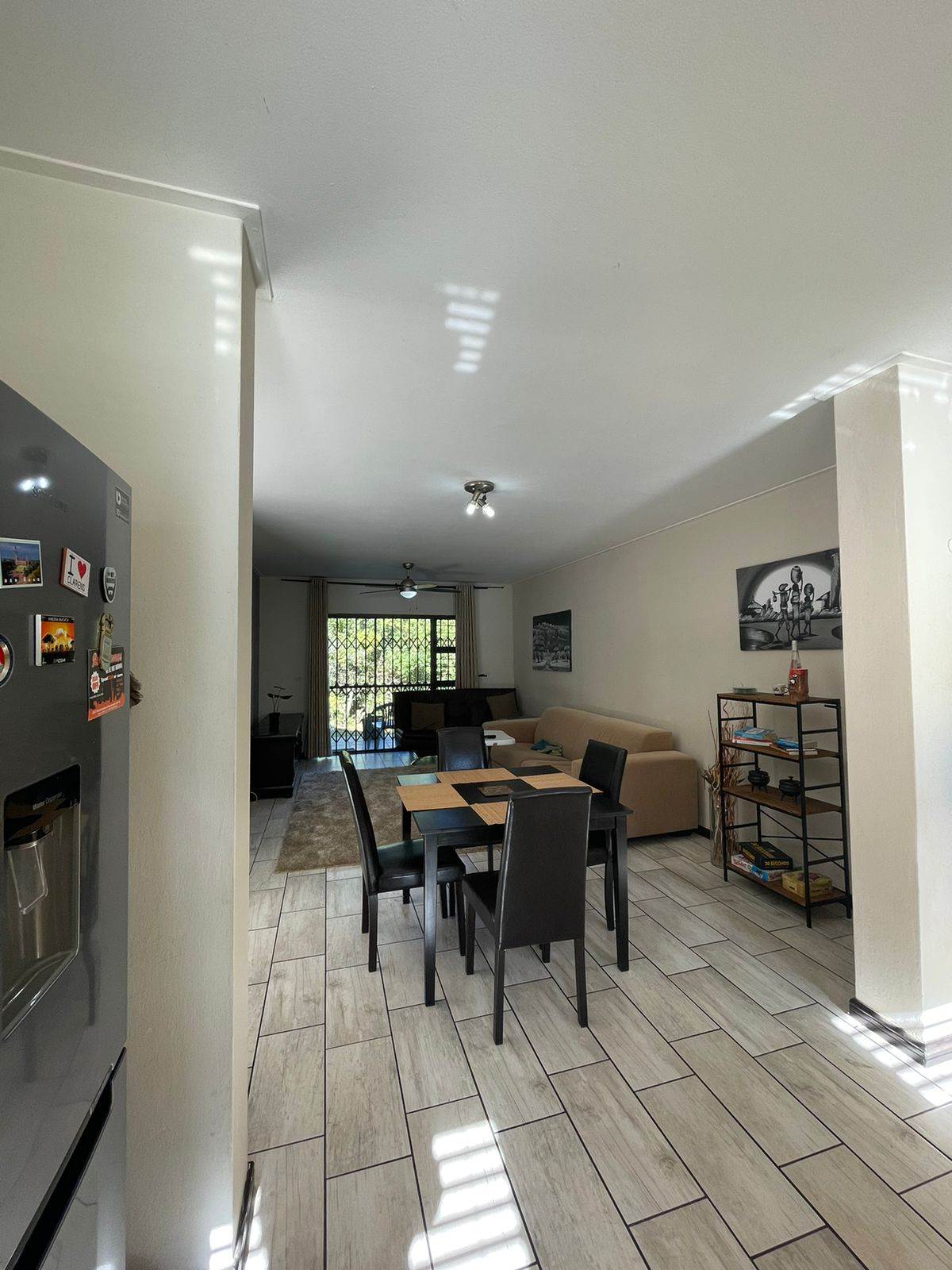 2 Bed Apartment in Roodepoort Central photo number 7