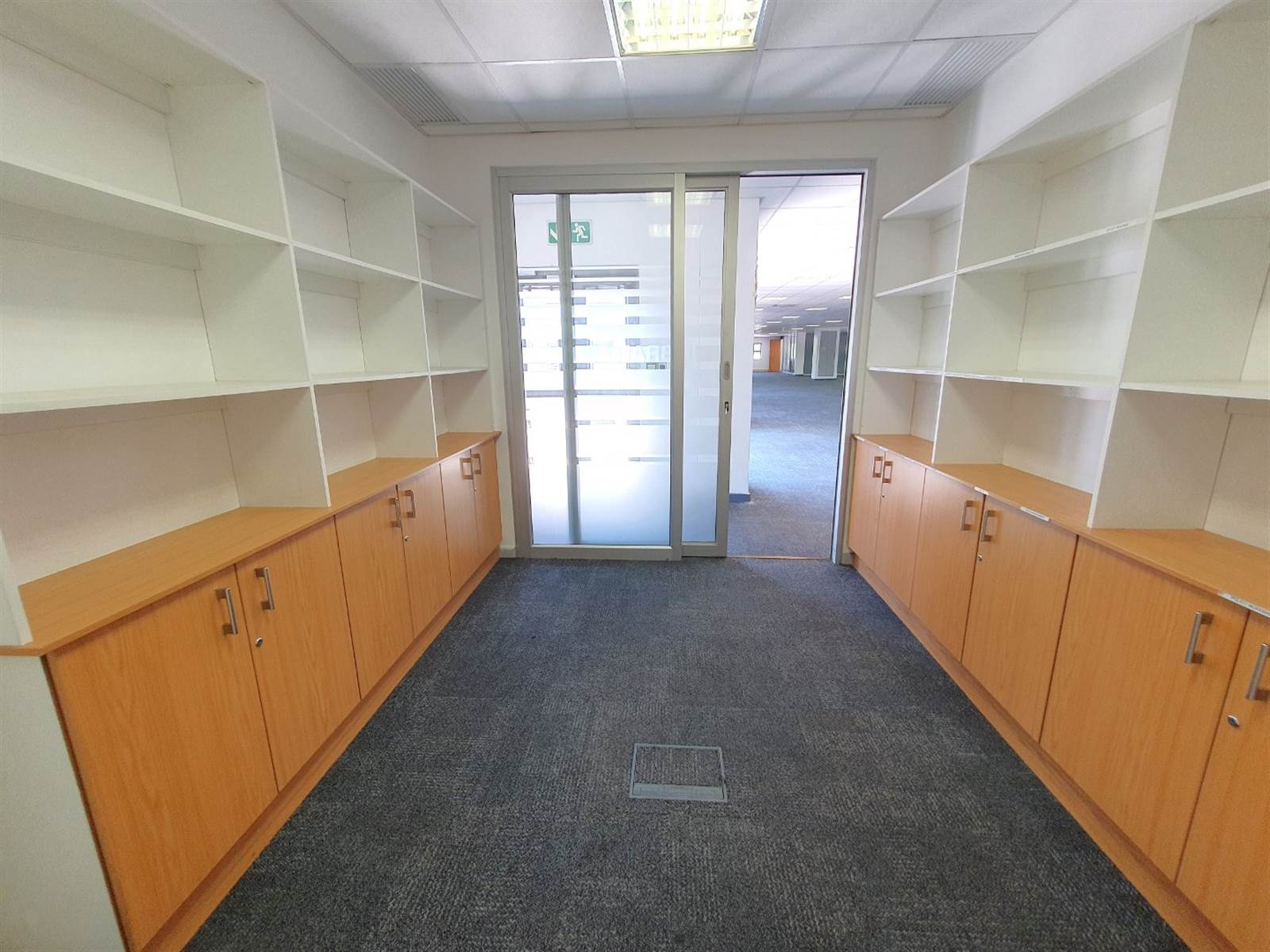 712  m² Office Space in Bryanston photo number 11