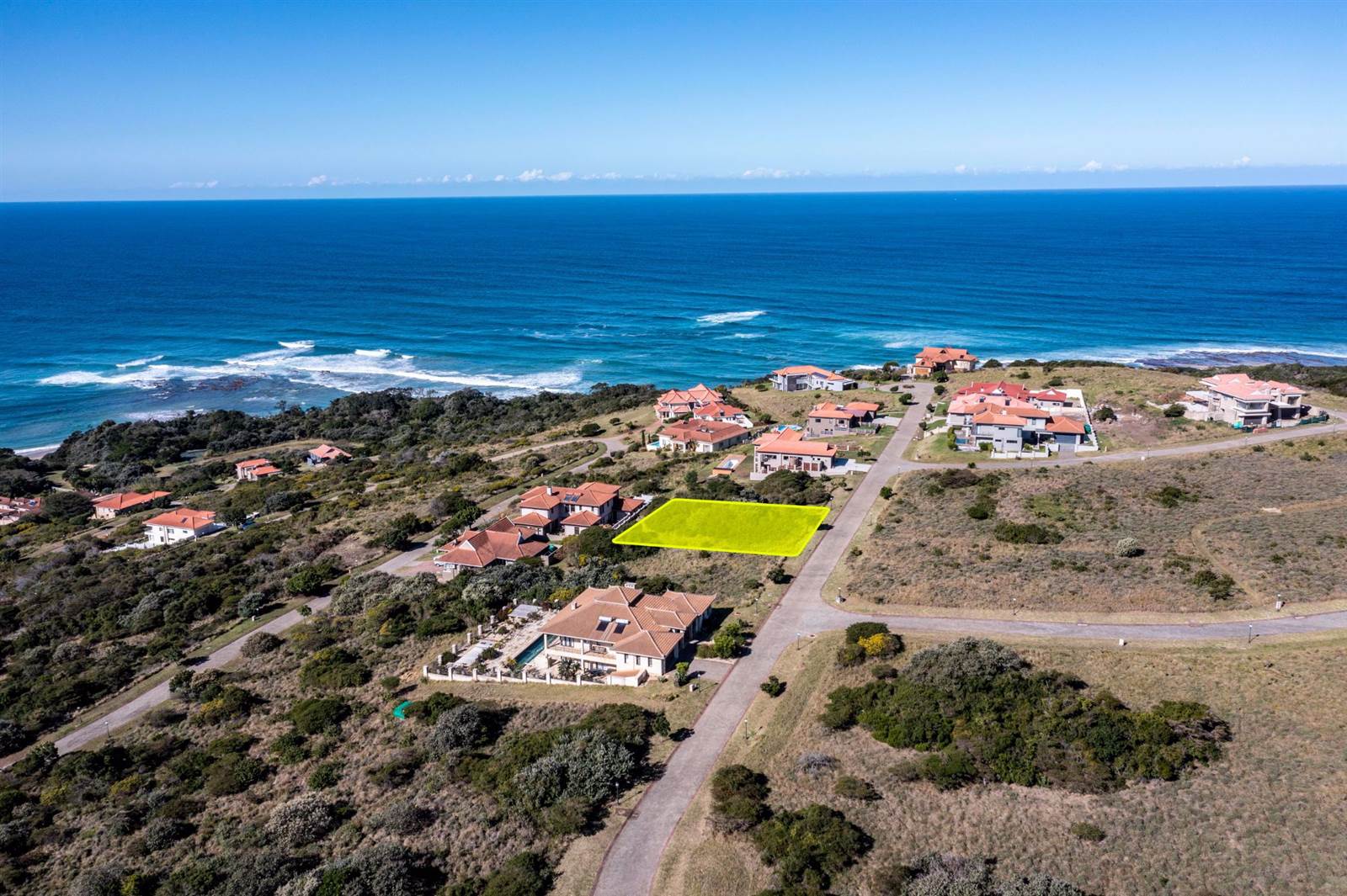 1080 m² Land available in Khamanga Bay photo number 4