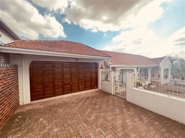 5 Bed House in Parlock