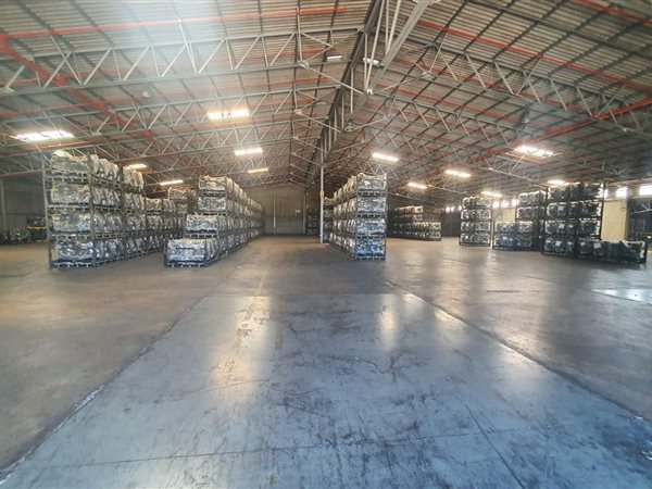 7000  m² Industrial space in Algoa Park