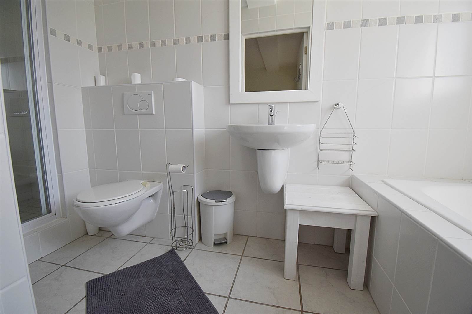 2 Bed Apartment in Struisbaai photo number 11