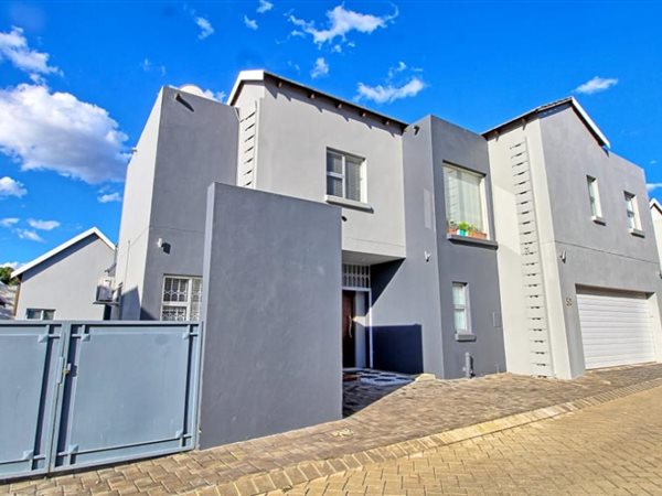 4 Bed Townhouse