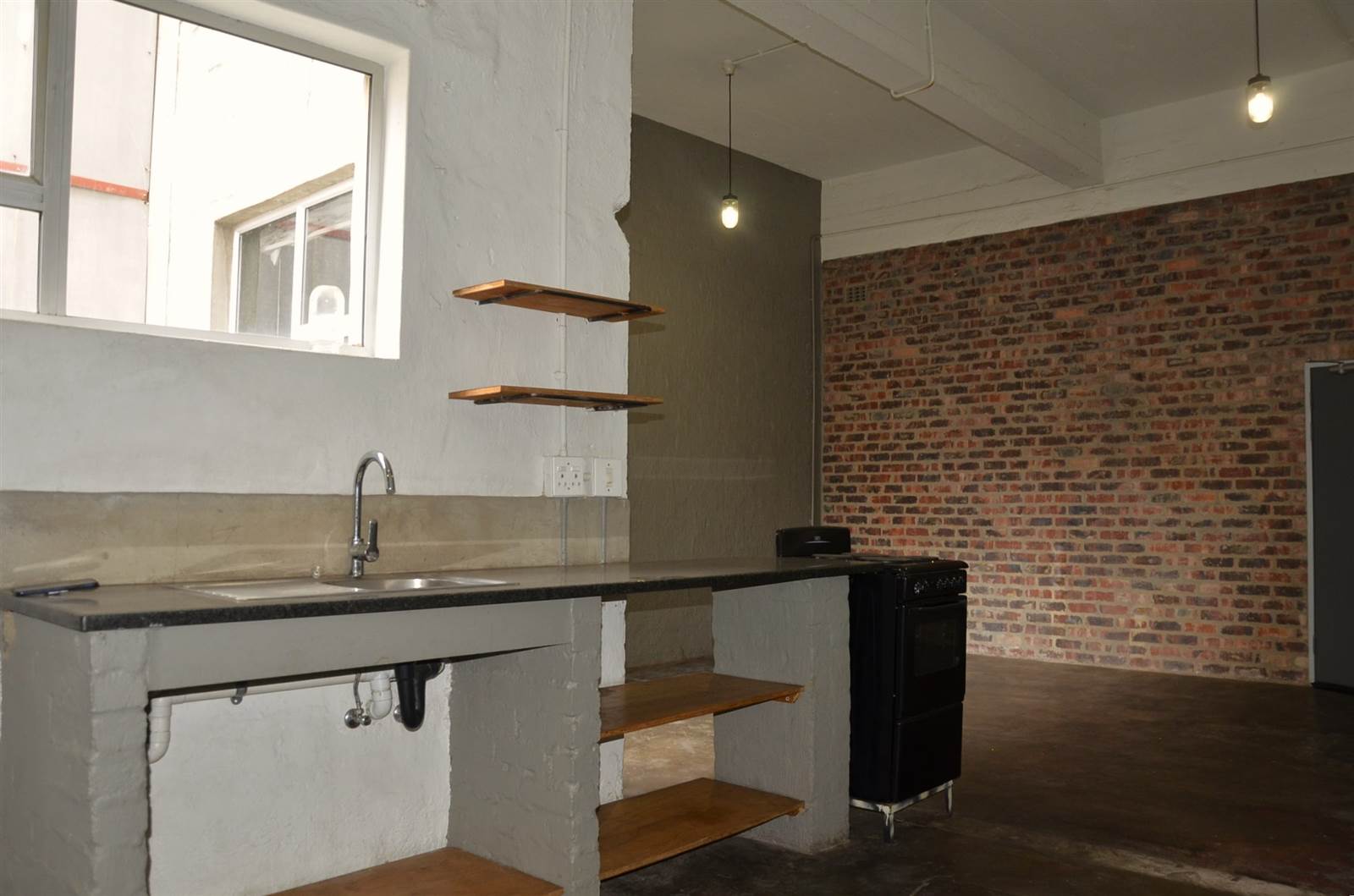 0.5 Bed House in Maboneng photo number 15