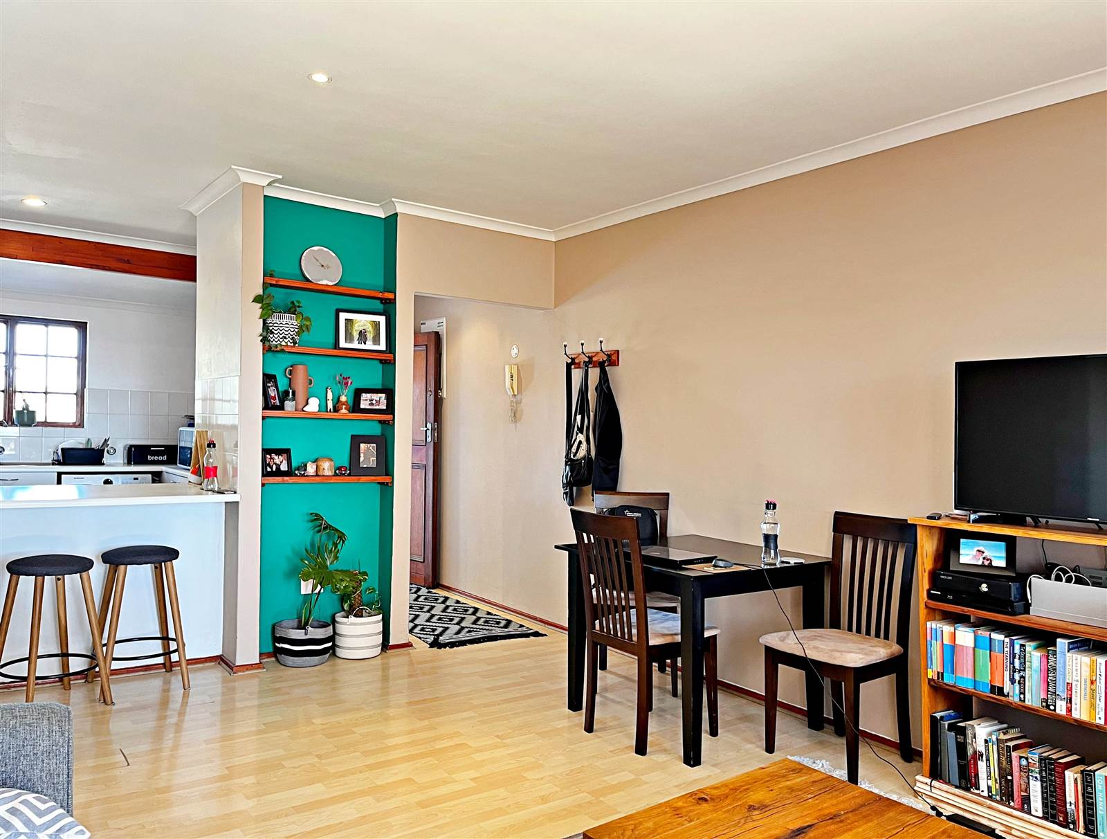 2 Bed Apartment in Edgemead photo number 22
