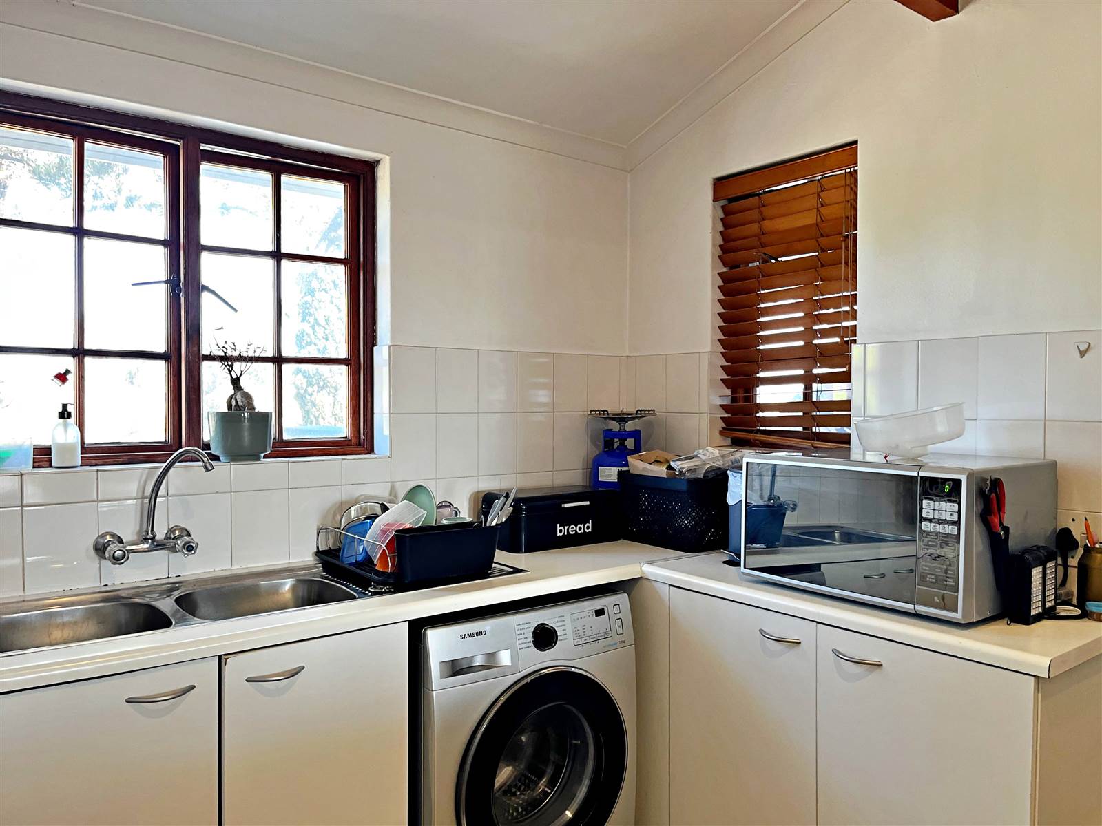 2 Bed Apartment in Edgemead photo number 28