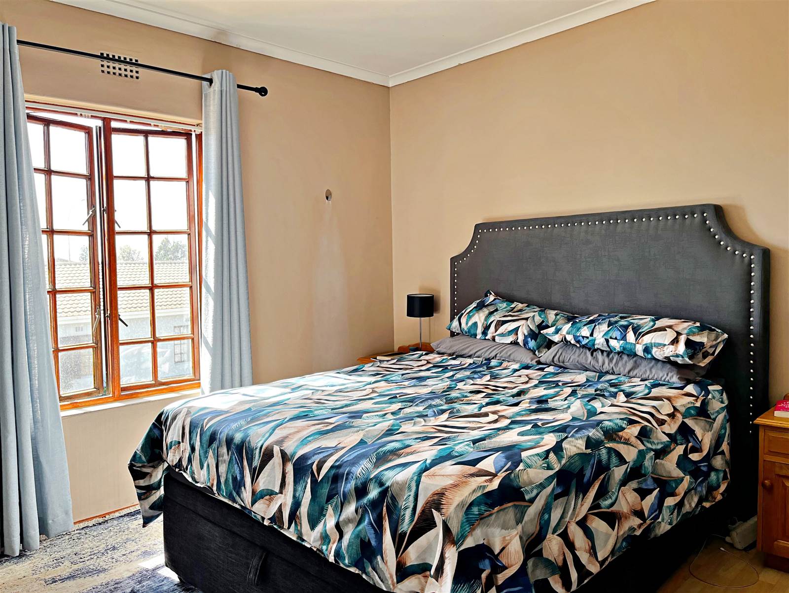 2 Bed Apartment in Edgemead photo number 9