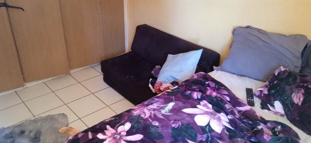 2 Bed Apartment in Pretoria Central photo number 3