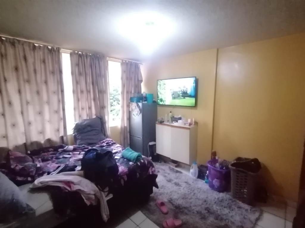 2 Bed Apartment in Pretoria Central photo number 15