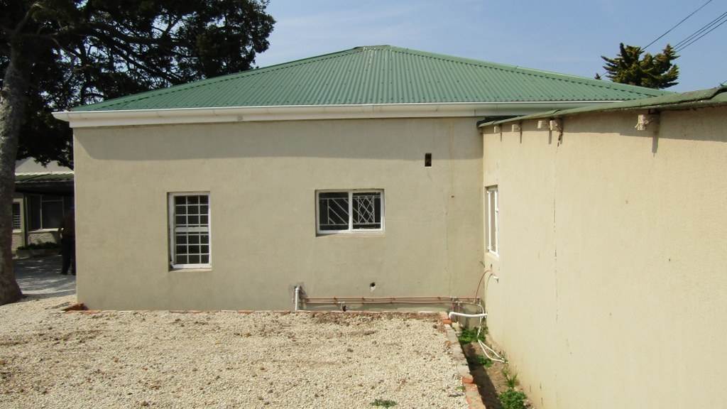 9 Bed House in Humansdorp photo number 17