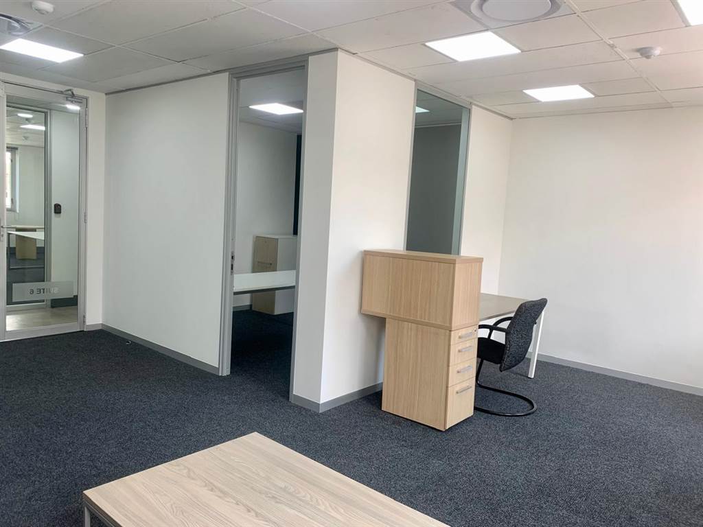61  m² Office Space in Rosebank photo number 21