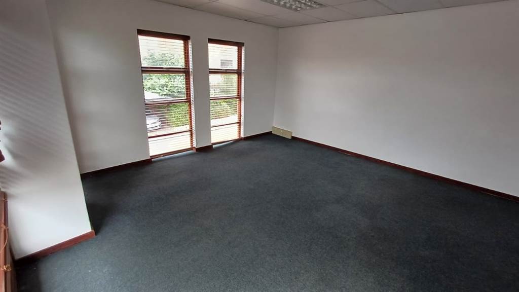 226  m² Commercial space in Honeydew photo number 19
