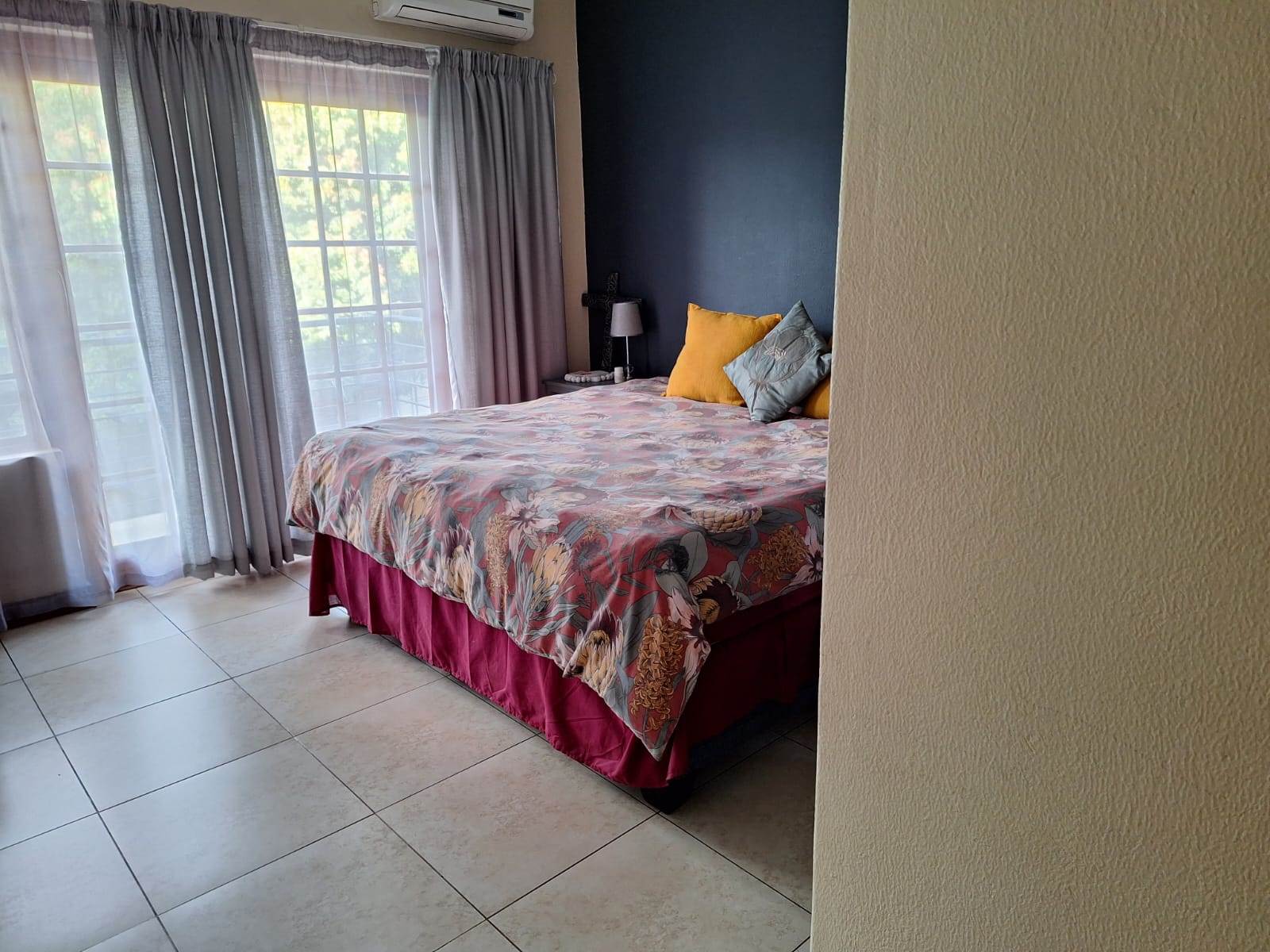 4 Bed Townhouse in Mokopane photo number 10