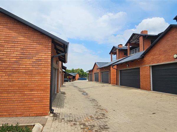 3 Bed House in Six Fountains Estate