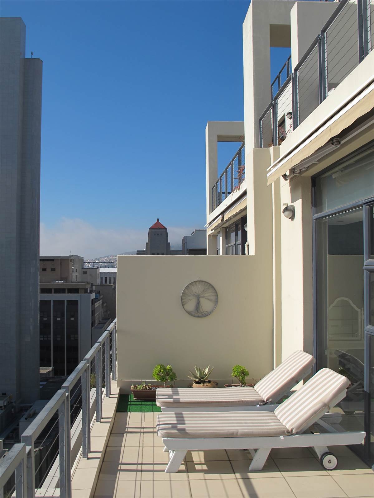 2 Bed Apartment in Cape Town City Centre photo number 29