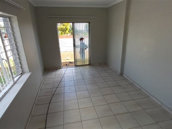 2 Bedroom Flat 2 Bedroom Flat