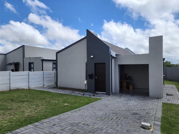 4 Bed Townhouse in Parsons Vlei