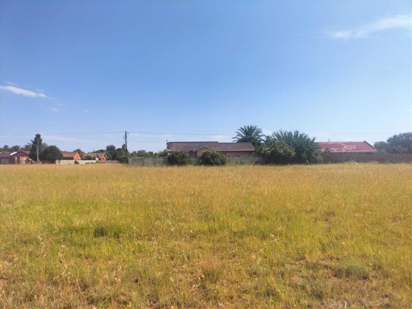 841 m² Land available in Riebeeckstad