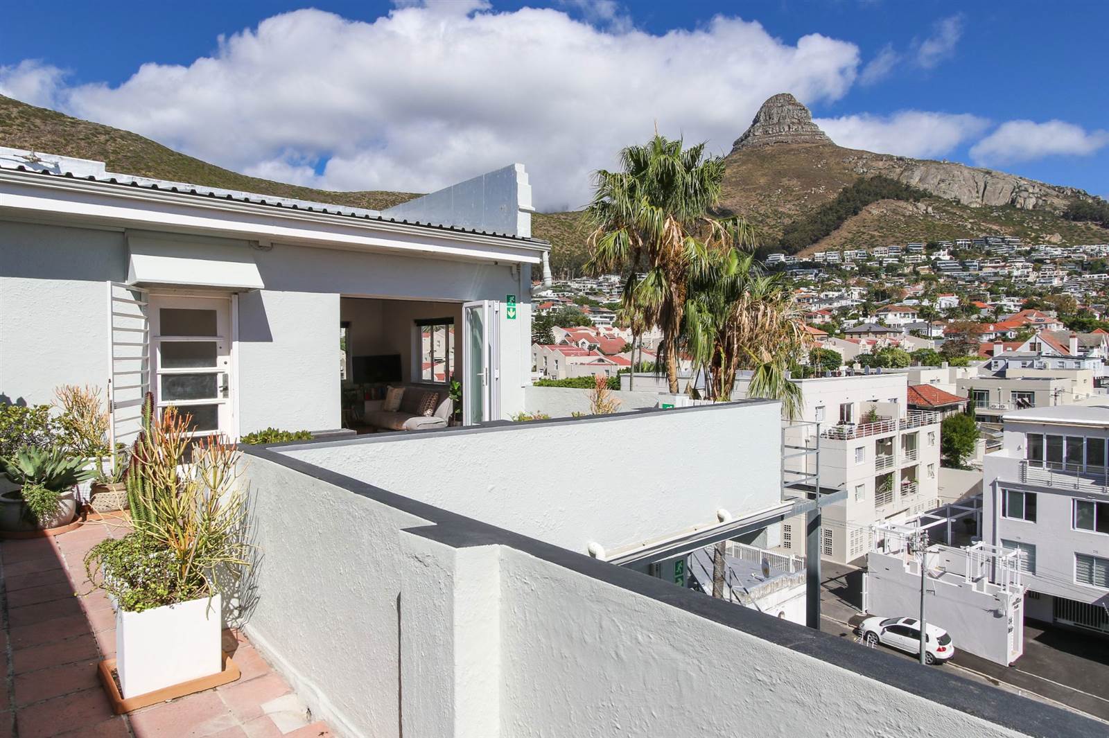 1 Bed Apartment in Fresnaye photo number 10