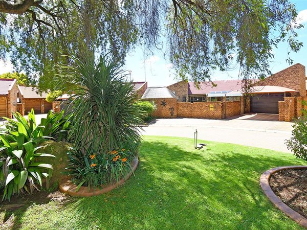 3 Bedroom House 3 Bedroom House
