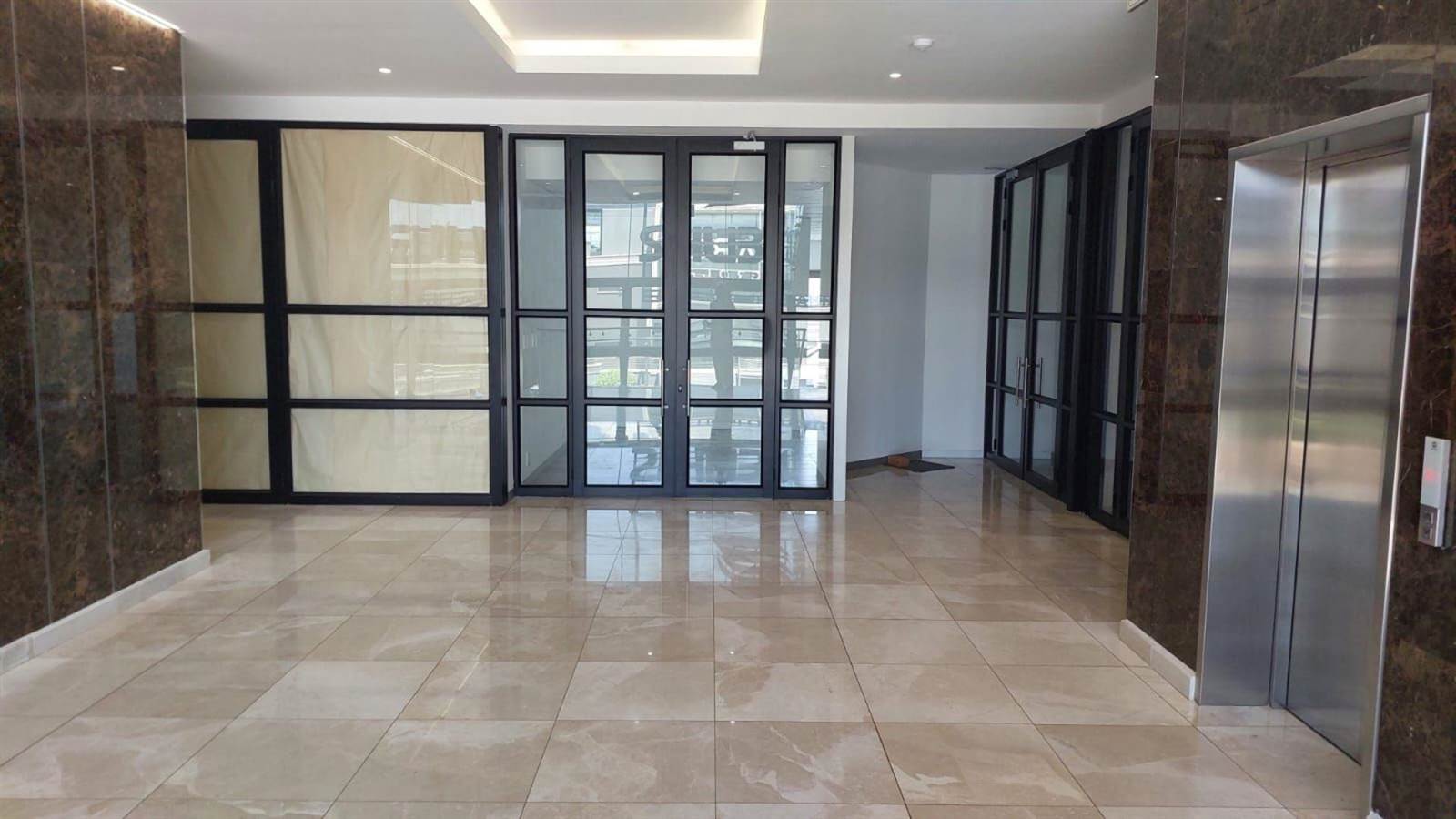 211  m² Commercial space in Fourways photo number 2