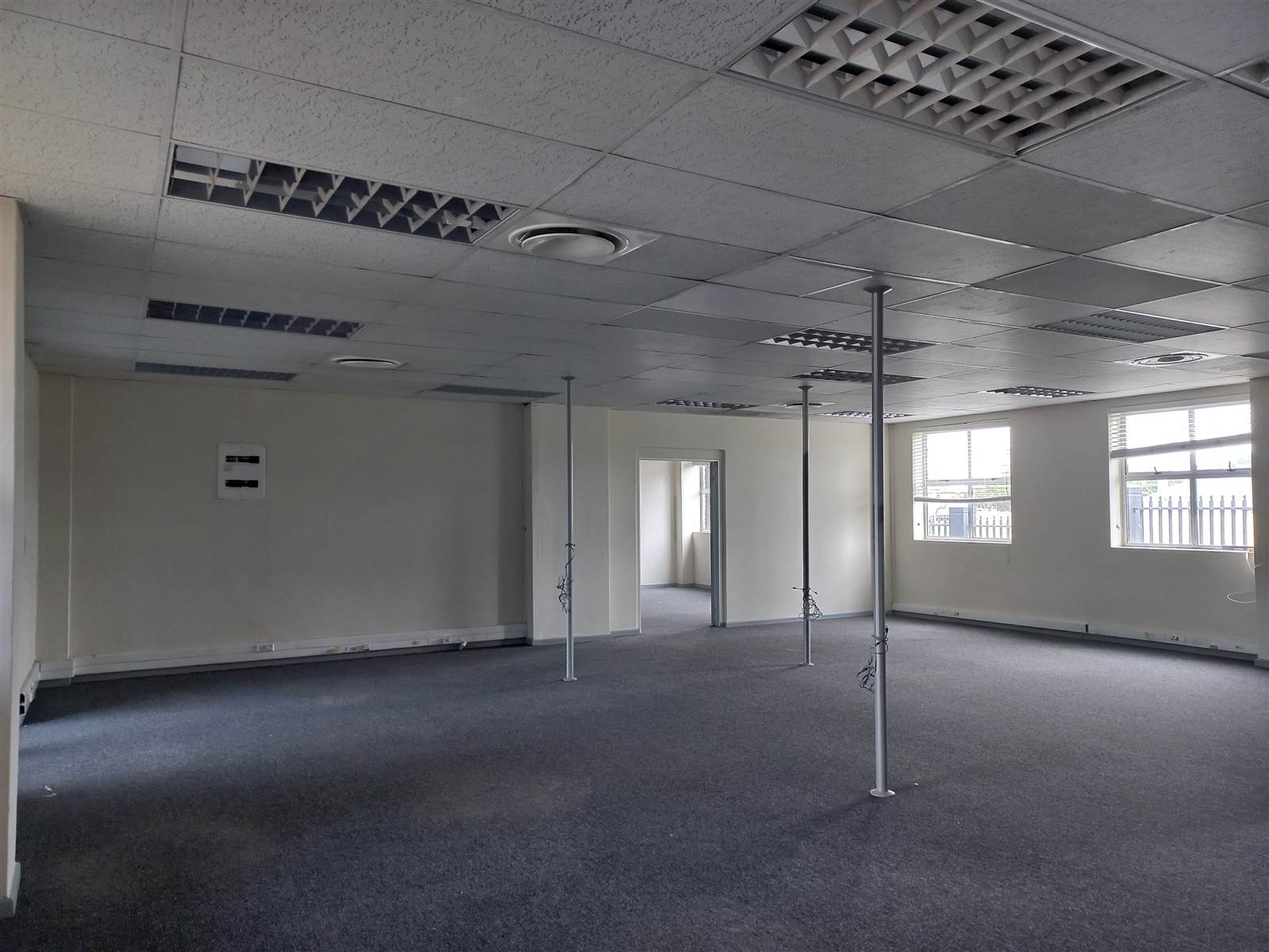 300  m² Commercial space in Milnerton Central photo number 8