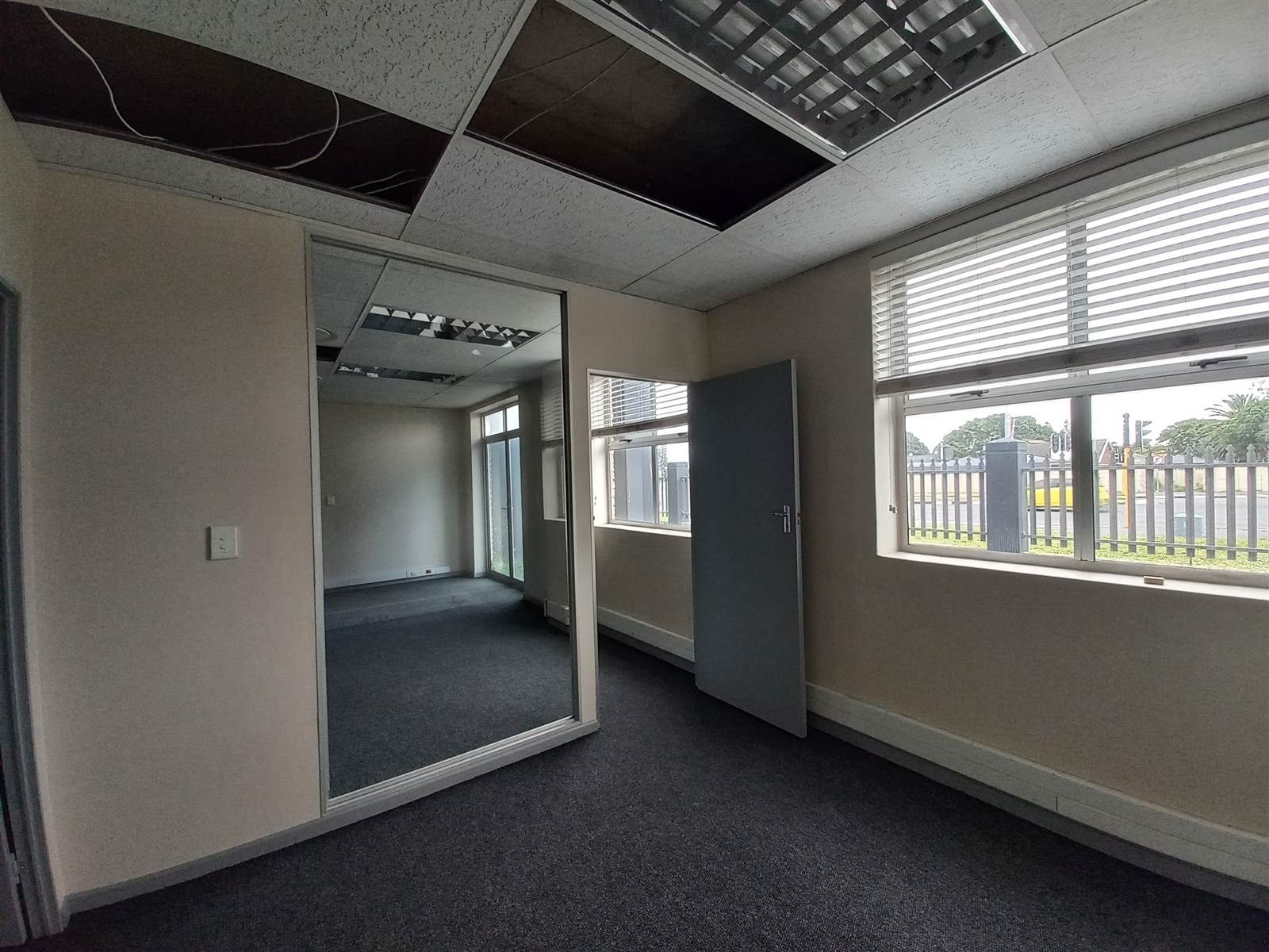 300  m² Commercial space in Milnerton Central photo number 1