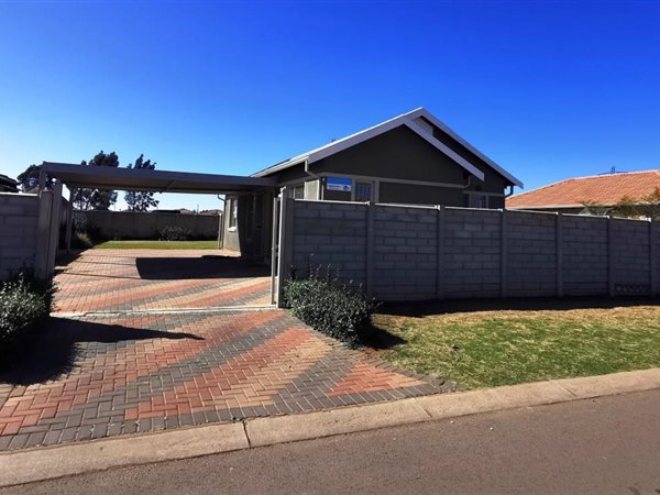 3 Bedroom House 3 Bedroom House
