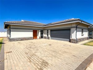 3 Bed House in Eastland Mature Lifestyle Estate