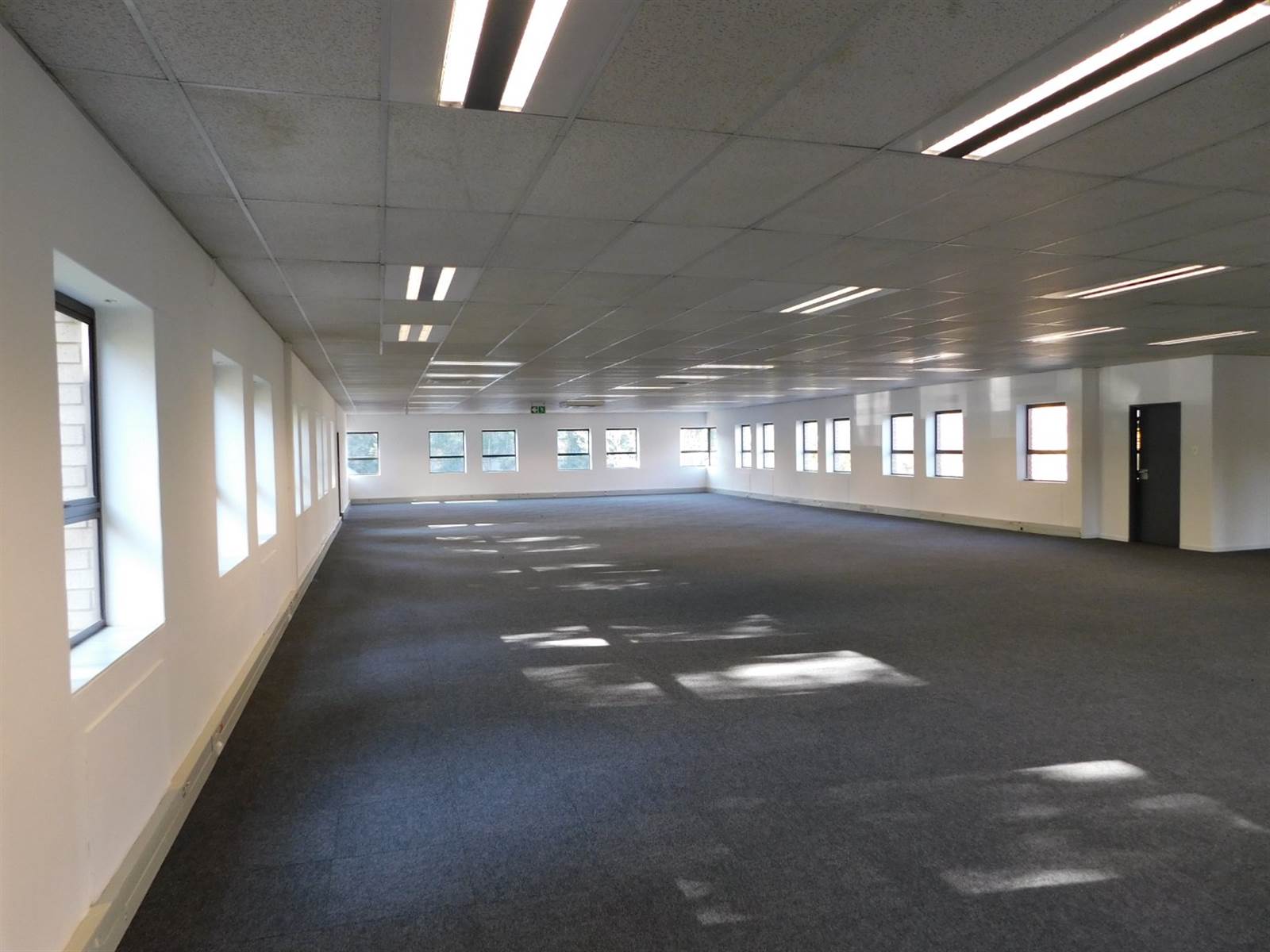 454  m² Office Space in Illovo photo number 14