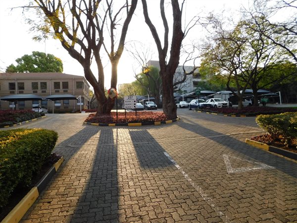 454  m² Office Space in Illovo