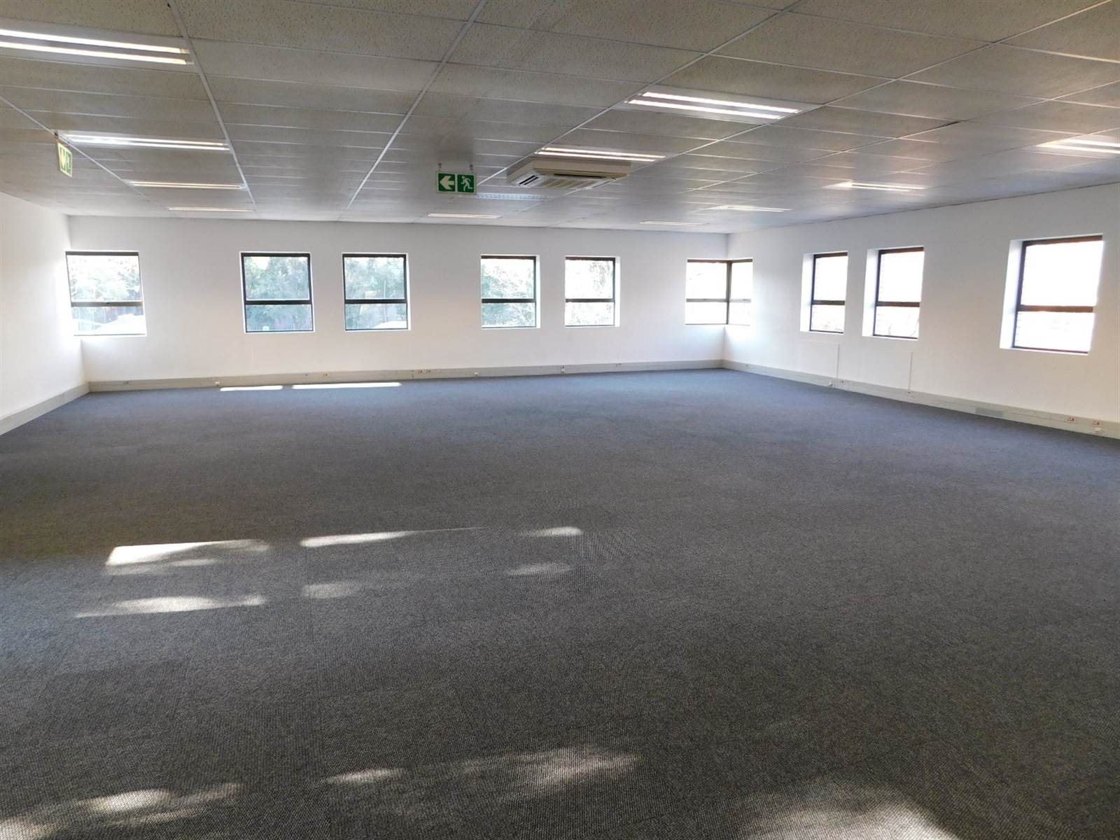 454  m² Office Space in Illovo photo number 8