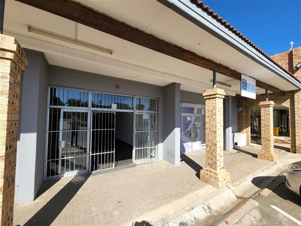100 m² Commercial space 100 m² Commercial space