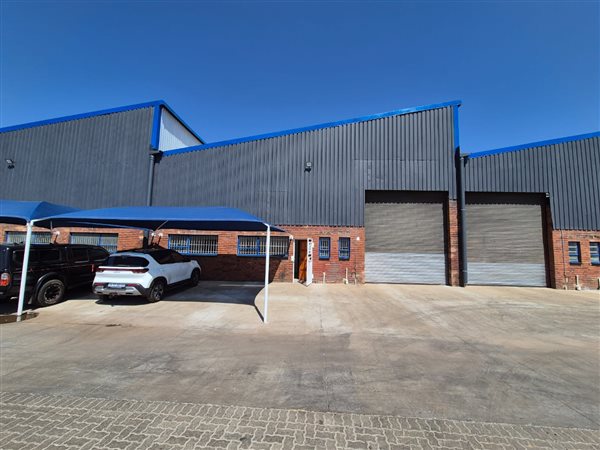 780  m² Industrial space