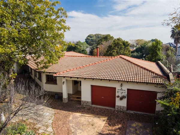 3 Bedroom House 3 Bedroom House