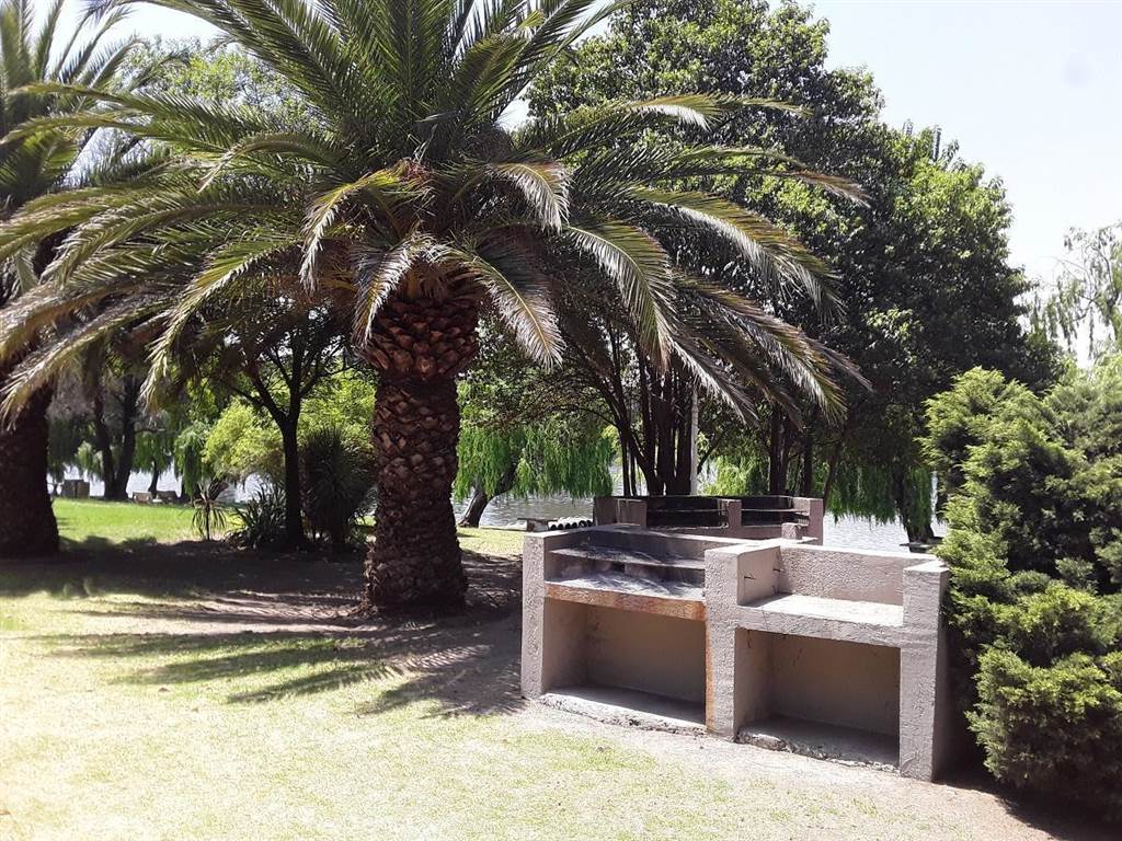 630 m² Land available in Riverspray Lifestyle Estate photo number 4