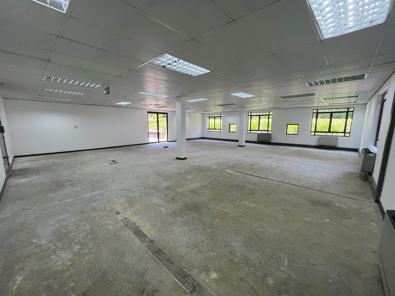 173  m² Commercial space in Hyde Park photo number 1
