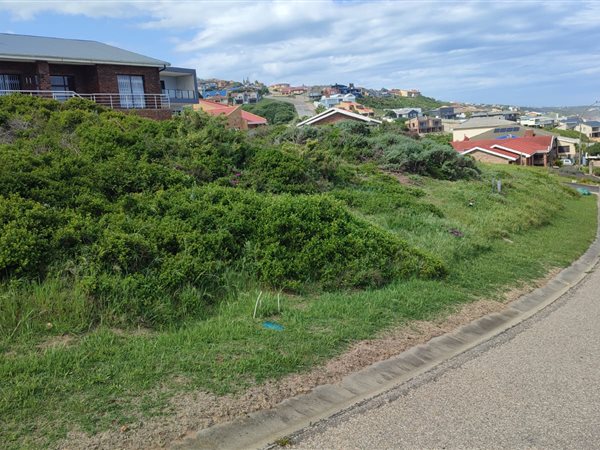 740 m² Land available in Dana Bay