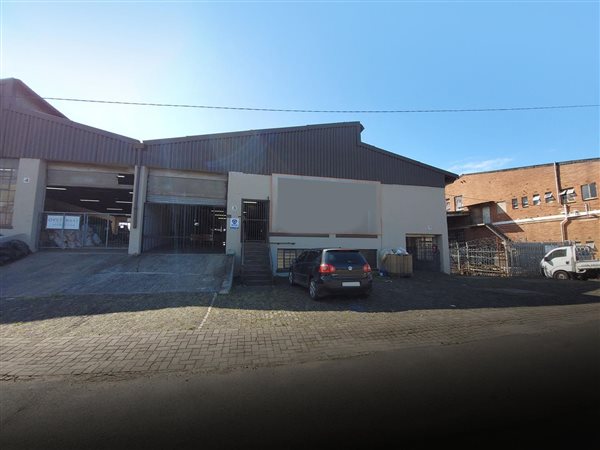 372  m² Industrial space