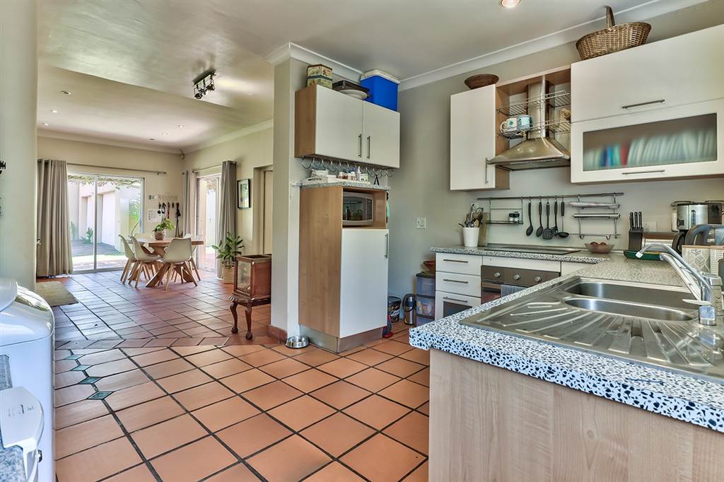 4 Bed House in Rondebosch photo number 18